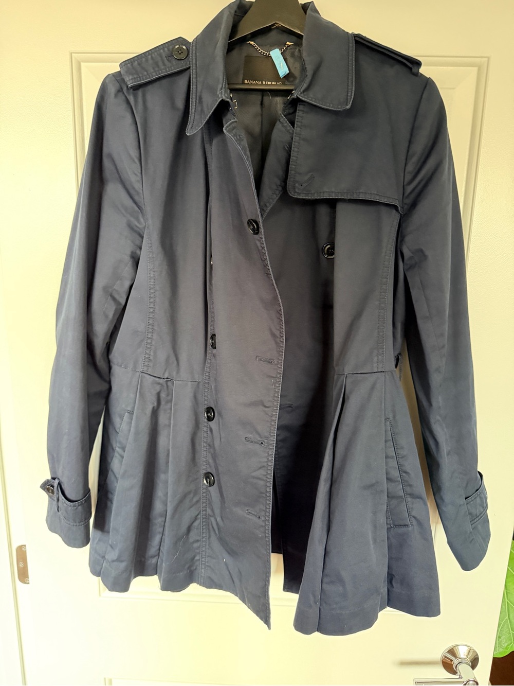 Banana Republic Navy Trench Coat - Tailored Back Vent